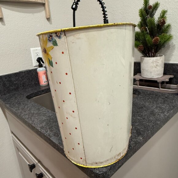 1950's Retro N.C. Color Ware Yellow & White Floral Metal Waste Bin - Picture 12 of 17